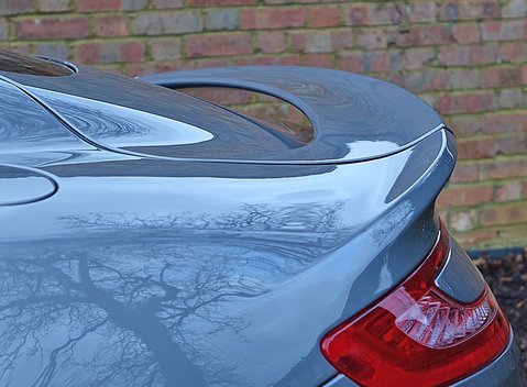 Aston Martin Vanquish 10