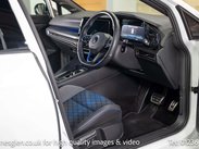 Volkswagen Golf 2.0 Golf R TSi 4Motion Semi-Auto 4WD 5dr 9