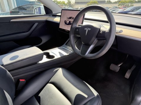 Tesla Model Y (Dual Motor) Long Range SUV 5dr Electric Auto 4WDE (384 bhp) 2