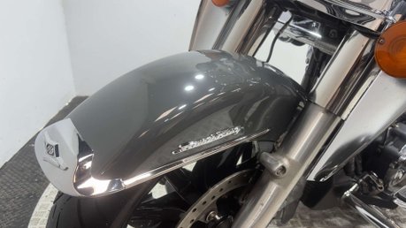 Harley-Davidson Touring 1745 FLHR ROADKING 2017 8K CUSTOM BAGGER MOT 1 OFF BIKE 17