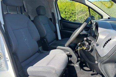 Citroen Berlingo 750 L2 1.6 Hdi 90 ps - Dog Van with Air Conditioning - Ex MOD 4