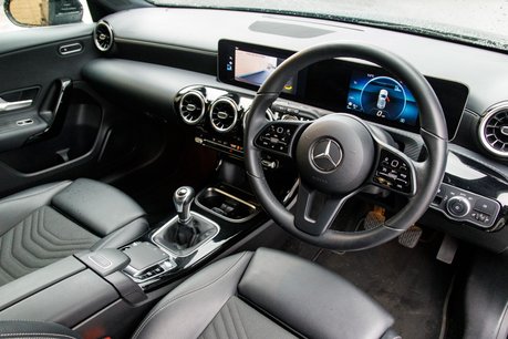 Mercedes-Benz A Class A 180 SE EXECUTIVE