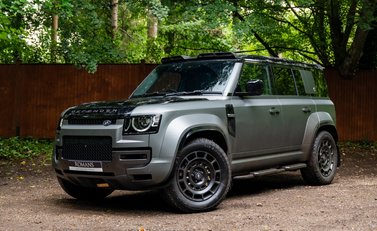 Land Rover Defender 110 OCTA EDITION ONE 2