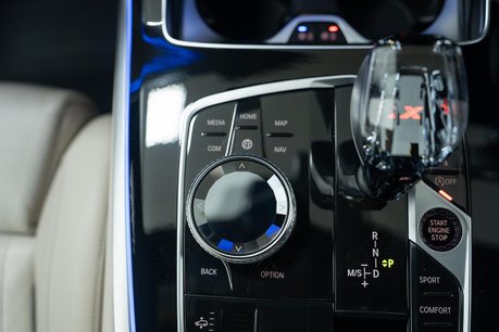 BMW X7 M50d SUV 3.0 Automatic Diesel 27