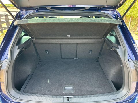 Volkswagen Tiguan 2.0 TDI R-Line DSG 4Motion Euro 6 (s/s) 5dr 27