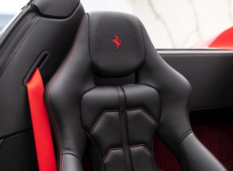 Ferrari 458 Spider 13