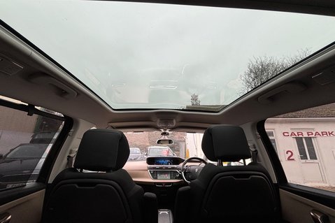 Citroen C4 Picasso E-HDI AIRDREAM EXCLUSIVE PLUS AUTOMATIC.9 SERVICES,FULLY LOADED SPEC 5