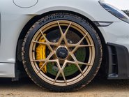 Porsche 718 Cayman GT4 RS 6