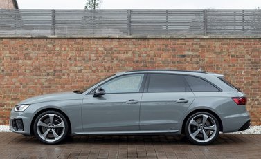 Audi S4 Avant Black Edition 2