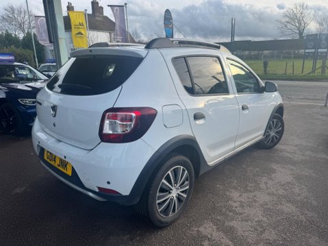 Dacia Sandero Stepway 1.5 dCi Laureate Euro 5 5dr 3