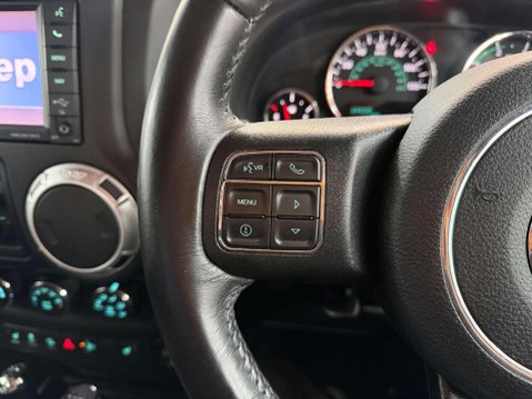 Jeep Wrangler 2.8 CRD Overland SUV 4dr Diesel Auto 4WD Euro 6 (197 bhp) 28