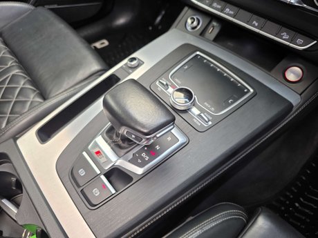 Audi SQ5 3.0 TFSI V6 SUV 5dr Petrol Tiptronic quattro Euro 6 (s/s) (354 ps) 10