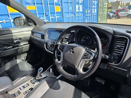 Mitsubishi Outlander 2.4h TwinMotor 13.8kWh 4h SUV 5dr Petrol Plug-in Hybrid CVT 4WD Euro 6 (s/s 20