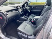 Nissan Qashqai 1.6 dCi Tekna 2WD Euro 6 (s/s) 5dr 25