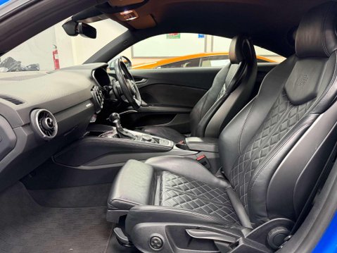 Audi TT 2.0 TFSI Coupe 3dr Petrol S Tronic quattro Euro 6 (s/s) (310 ps) 37