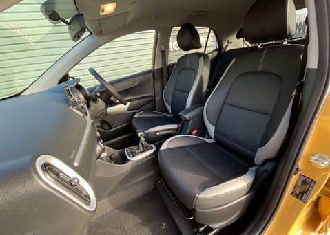 Kia Picanto 1.0 X-Line S 10