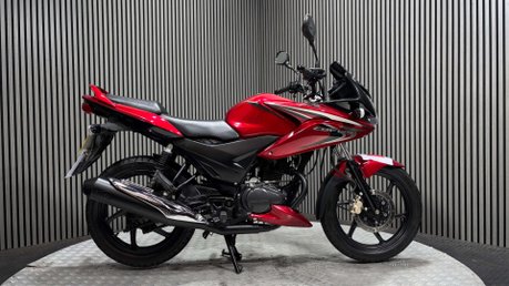 Honda CBF125 CBF125 2013 ONLY 16K 1 FORMER OWNER MOT WARRANTY 125CC 1
