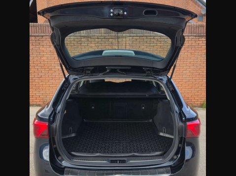 Toyota Avensis 1.6 Avensis Business Edition D-4D 5dr 25