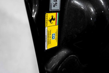 Ferrari Purosangue HUGE SPEC. WARRANTY. HISTORIC PAINT. CARBON INT/EXT PACK. PANO ROOF. 72