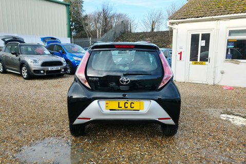 Toyota Aygo 1.0 VVT-I X-CLUSIV LOW INSURANCE! LOOK! JUST £20 TAX! 9