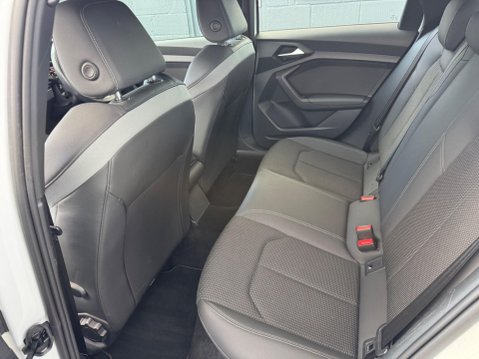 Audi A1 SPORTBACK TFSI S LINE 29