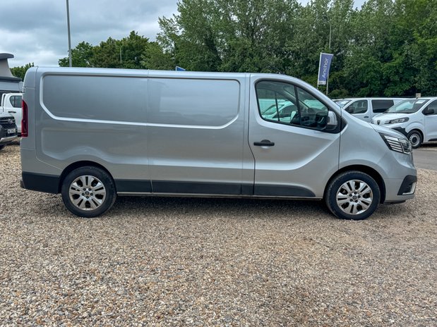 Renault Trafic LWB L2H1 Low Roof Sport Ll30 Air Con Sensors EURO 6 5