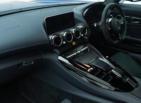 Mercedes-Benz AMG GT R PRO 17