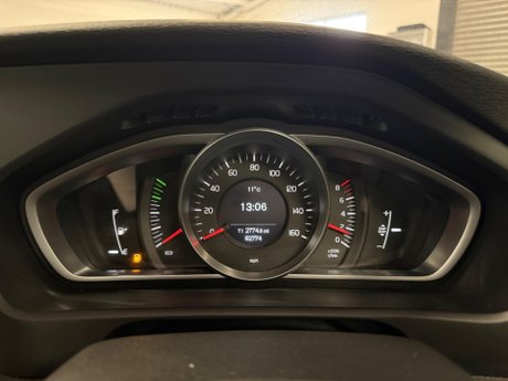 Volvo V40 1.6 T2 SE Euro 5 (s/s) 5dr 28