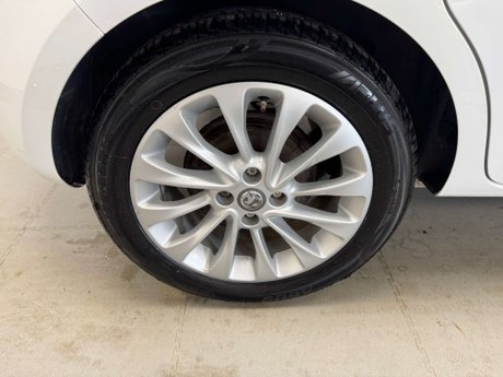 Vauxhall Corsa 1.2 Corsa SE 5dr 9