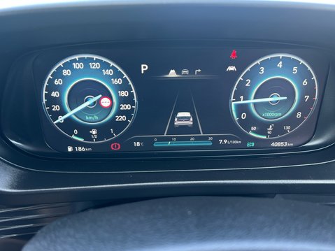 Hyundai i20 T-GDI PREMIUM MHEV 11