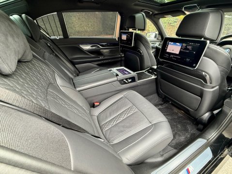 BMW 7 Series 3.0 745Le 12kWh M Sport Auto xDrive Euro 6 (s/s) 4dr 2