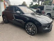 Porsche Macan PDK 12