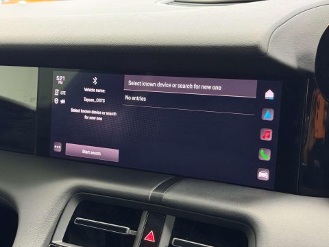 Porsche Taycan Performance Plus 93.4kWh Saloon 4dr Electric Auto RWD (476 ps) 48