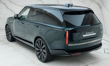 Land Rover Range Rover P530 SV 11