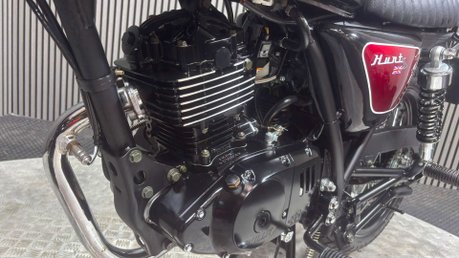 Bullit Hunt 2020 ONLY 1K MODERN 125CC RETRO BIKE CAFE RACER LEARNER 24