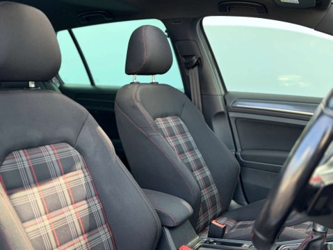 Volkswagen Golf 2.0 Golf GTi Performance TSi Semi-Auto 5dr 14