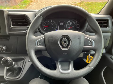 Renault Master 2.3 dCi ENERGY 35 Business FWD LWB LUTON Euro 6 (s/s) 2dr 16