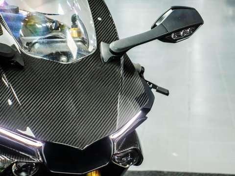 Yamaha R1M 1000 Super Sports Petrol Manual (200 ps) 27