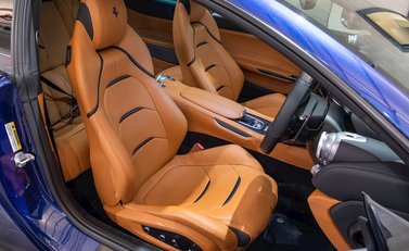 Ferrari GTC4 Lusso T 8