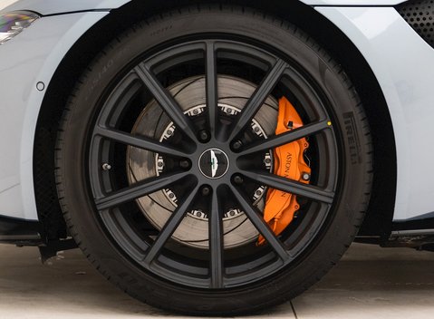 Aston Martin V8 Vantage 8