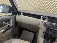 Land Rover Discovery 3.0 Discovery SE Tech SDV6 Auto 4WD 5dr 58