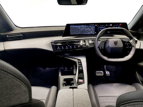 Peugeot 3008 1.2 Allure SUV 5dr Petrol Hybrid e-DSC6 Euro 6 (s/s) (136 ps) Cruise Contro 19