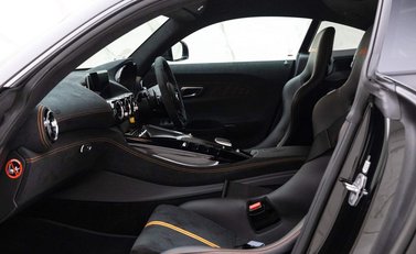 Mercedes-Benz Amg GT BLACK SERIES 8