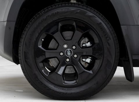 Land Rover Defender 90 Hard Top D200 8