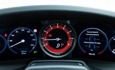 Porsche 911 Dakar 18