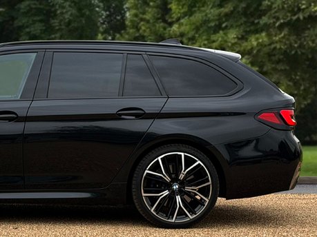 BMW 5 Series 520D M SPORT TOURING MHEV 11