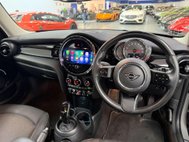 Mini Hatch 1.5 Cooper Classic Hatchback 5dr Petrol Steptronic Euro 6 (s/s) (136 ps) 25