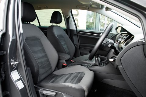 Volkswagen Golf GT EDITION TDI 33