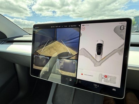 Tesla Model Y (Dual Motor) Long Range SUV 5dr Electric Auto 4WDE (384 bhp) 34