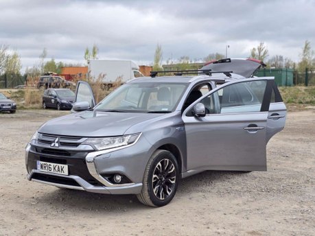 Mitsubishi Outlander 2.0h 12kWh GX4h SUV 5dr Petrol Plug-in Hybrid CVT 4WD Euro 6 (s/s) (200 ps) 8